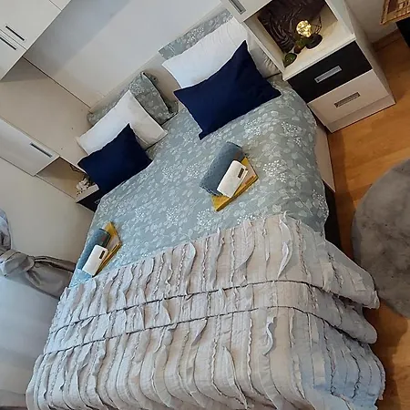 Apartment App Ante *